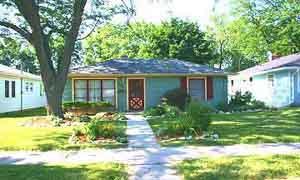 328 Frame Ave., Waukesha, WI 53186