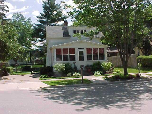 208 N Oak Ave., Onalaska, WI 54650