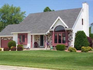 3513 Harmony Ln., South Milwaukee, WI 53172