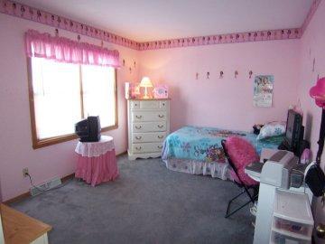 3035 E Emily Ave., Oak Creek, WI 53154