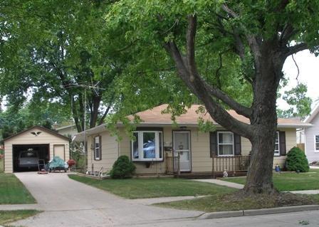 1706 S 24 St, Manitowoc, WI 54220