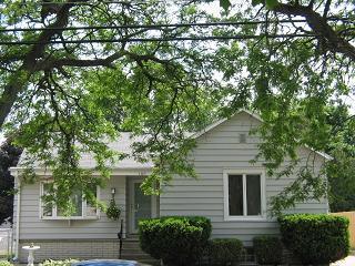 1105 Manila St., Manitowoc, WI 54220