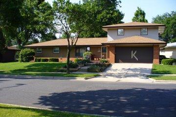 8841 W Holt Ave., Milwaukee, WI 53227