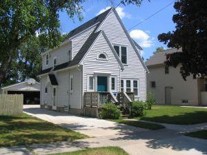821 S 23rd St., Manitowoc, WI 54220