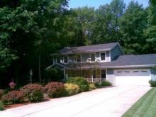 2085 S Woodshire Dr., New Berlin, WI 53227