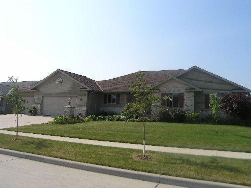 5017 Remiker Ln., Manitowoc, WI 54220