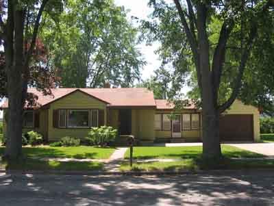 2704 Birch St., La Crosse, WI 54601