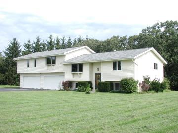 W330S7670 Horseshoe Ct., Mukwonago, WI 53149