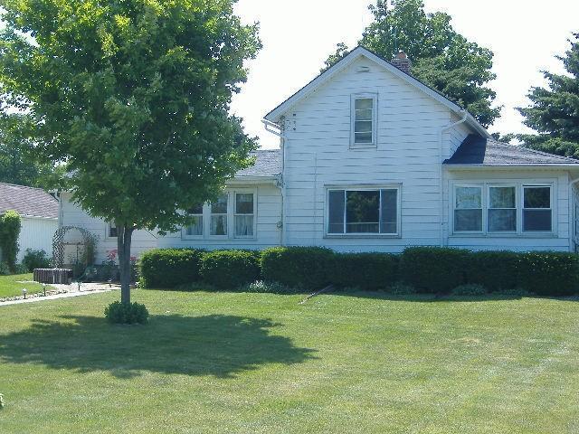 N34W22407 Capitol Dr., Pewaukee, WI 53072