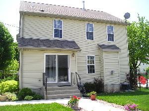 2136 W Vine St., Milwaukee, WI 53205