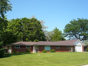 12520 W Nicolet Dr., New Berlin, WI 53151