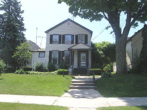 407 Park, Manitowoc, WI 54220