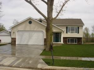 8458 Westminster Dr., Sturtevant, WI 53177