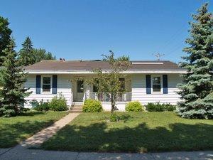 429 6th Ave, Onalaska, WI 54650