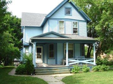 421 W State St., Hartford, WI 53027