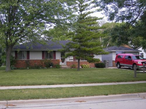 5580 S Honey Creek Dr., Milwaukee, WI 53221
