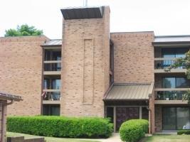 8735 N 72nd St #206, Milwaukee, WI 53223