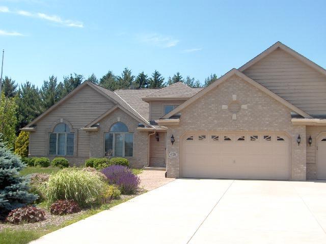 671 Esker Ct., Richfield, WI 53017