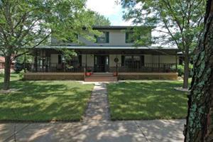 1300 N Oak Ave., Onalaska, WI 54650