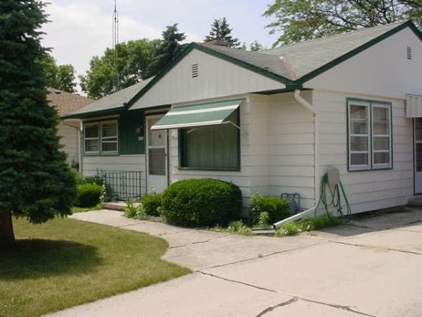 1340 N 10th St., Manitowoc, WI 54220