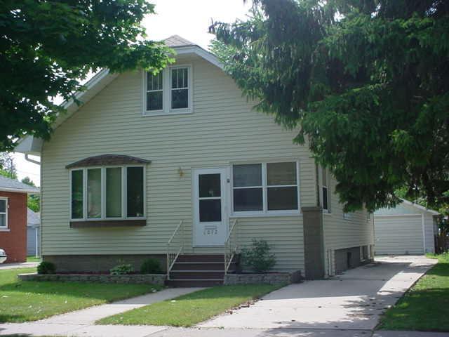 6032 32nd Ave, Kenosha, WI 53142