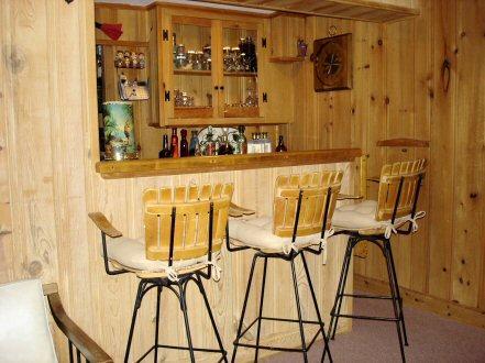 5121 N Kent Ave, Whitefish Bay, WI 53217