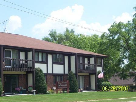 510 S Rochester St #H, Mukwonago, WI 53149