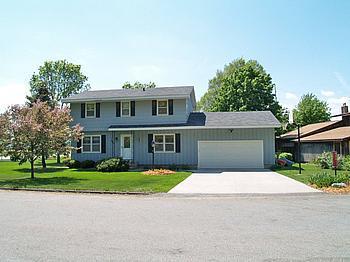 N5611 Oak Hills Dr., Onalaska, WI 54650