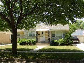 3223 S 49th St., Milwaukee, WI 53219
