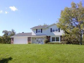 3365 S Jeffers Dr., New Berlin, WI 53146