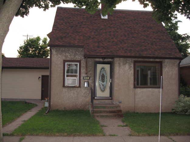 1314 S 8th, La Crosse, WI 54601