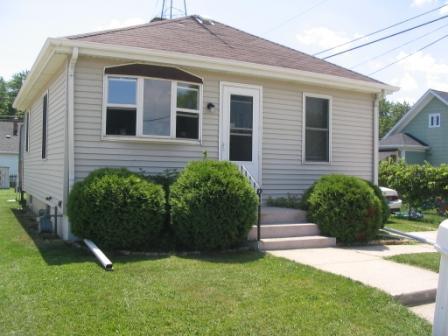 1311 Lawndale Ave., Mount Pleasant, WI 53403