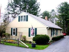 445 E Cedar, Mequon, WI 53092