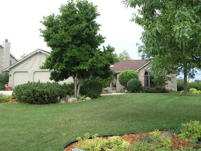 4066 S 96th St., Greenfield, WI 53228