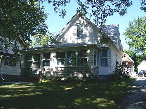 411 Grand Ave., Hartford, WI 53027