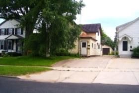 409 Park St., Manitowoc, WI 54220