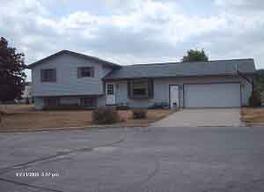 906 Amanda Ct., Holmen, WI 54636