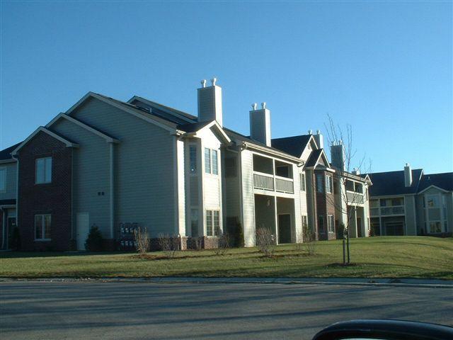 4853 S Forest Ridge Dr., New Berlin, WI 53151