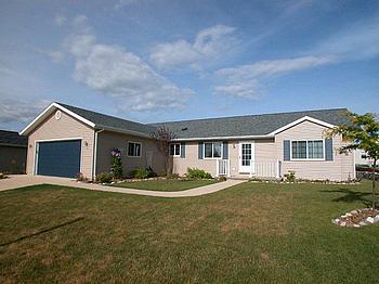 532 Balsam St., Fredonia, WI 53021