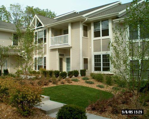 6240 Walnut Ln. #28, Cudahy, WI 53110