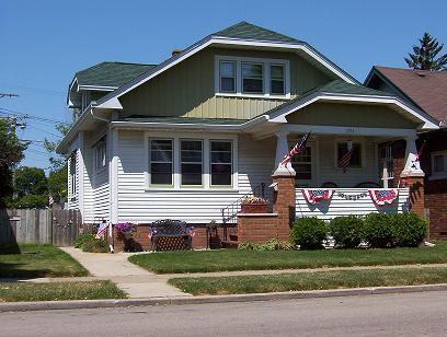 2214 La Salle St., Racine, WI 53402