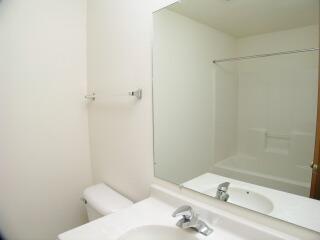 6080 S Crosswinds Dr. #7, Cudahy, WI 53110