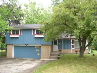 7419 S Quincy Ave, Oak Creek, WI 53154