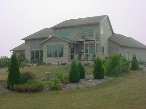 10111 Lakeshore Rd., Newton, WI 53063