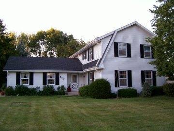740 Fairview Dr., Hartford, WI 53027