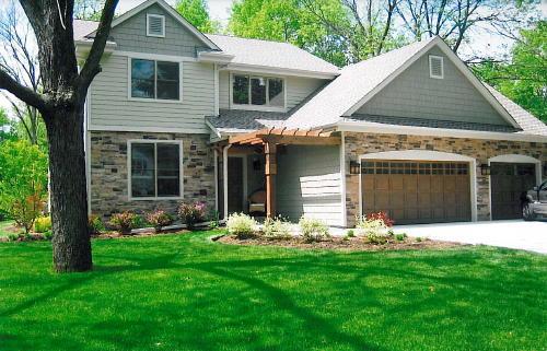 5641 S 111th St., Hales Corners, WI 53130