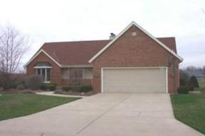 8139 S Four Oaks Dr., Franklin, WI 53132