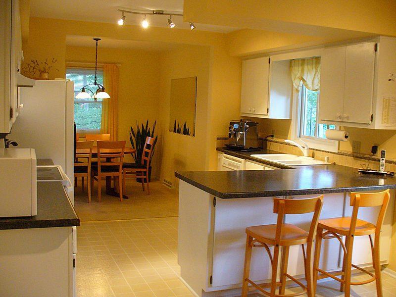 1909 Ruben Dr., Waukesha, WI 53186