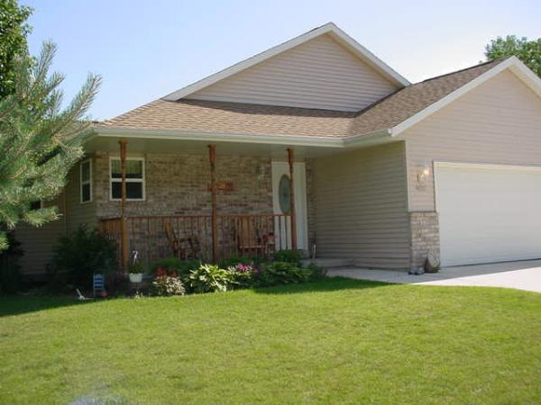 4007 Delta St., Manitowoc, WI 54220