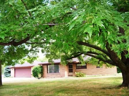 2901 W Edgerton Ave., Greenfield, WI 53221